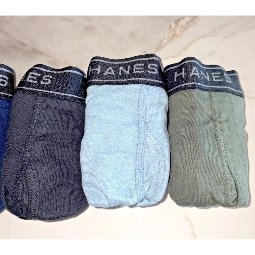 Hanes Tagless Boxer Briefs - Mens's Medium 32-34